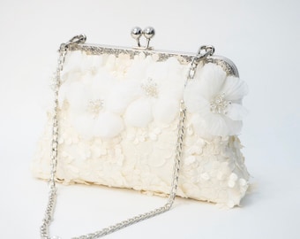 Bridal Lace Clutch / 3D Lace clutch / Bridesmaid clutch purse / Wedding Vintage inspired / Personalized romance lace clutch