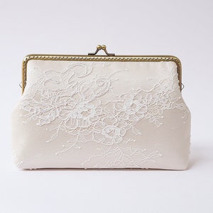 Champagne silk Ivory Lace Clutch / Wedding Party / Gift ideas / Formal Party / Bridal clutch / Bridesmaid Gifts clutch