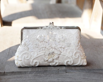 Bruids Chantilly bruiloft Lace Clutch in Champange, Lente bruiloft, Vintage geïnspireerd, trouwtas, Bruids clutch