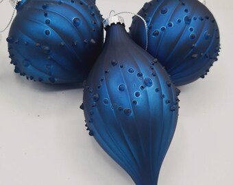 Blaue Ball Finial Zwiebel Textured Metallic Glas Ornament 4 "Set 3 Weihnachten