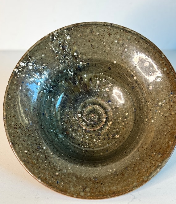 Vintage Artisan Green Bowl Handmade Studio Pottery ~ Signed M2  9”’ Diameter