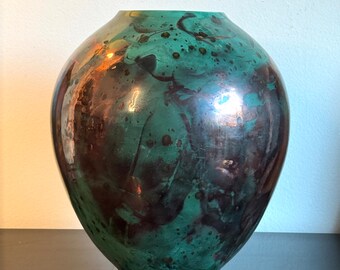 William K. Turner Raku Art Pottery Iridescent Green Metallic Vase