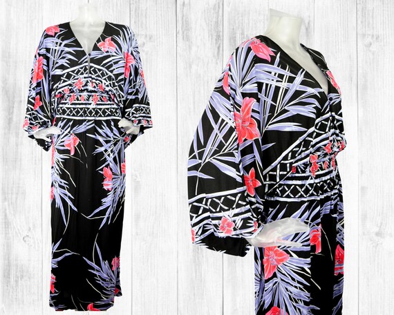 VINTAGE 1970s Maxi Dress /Black Red Flowers / Bohe