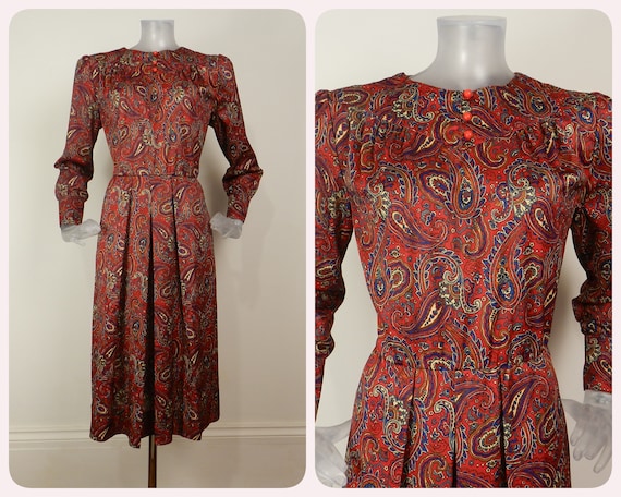 French VINTAGE 1970s Dress /Red Blue Paisley Ballo