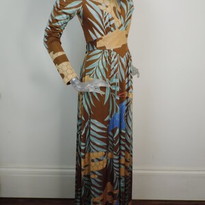 VINTAGE 1970s Maxi Dress/Tan Tropical Palm Bird Print/UK 10 Fr 38/70s Dress/Retro/ Groovy/Pop Print/Boho/Long Dress/ image 3