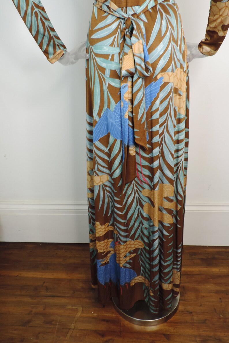 VINTAGE 1970s Maxi Dress/Tan Tropical Palm Bird Print/UK 10 Fr 38/70s Dress/Retro/ Groovy/Pop Print/Boho/Long Dress/ image 7