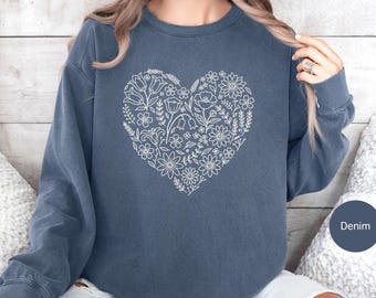 Comfort Colors Floral Heart Sweatshirt, Botanical Doodle Heart, Crewneck Pullover, Valentine's Gift