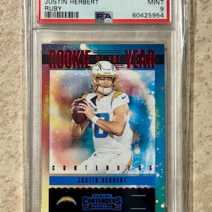 2020 JUSTIN HERBERT Panini-utmanare Årets rookie-utmanare - Ruby - PSA 9 Mint San Diego Chargers