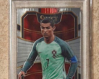 2017 Panini Select #33 Cristiano Ronaldo Portugal PSA 9 Mint
