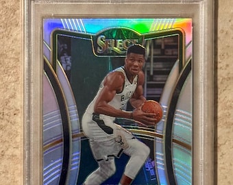 2019 Panini Select G. Antetokounmpo #148 Silver Prism PSA 10 Gem Mint Milwaukee Bucks
