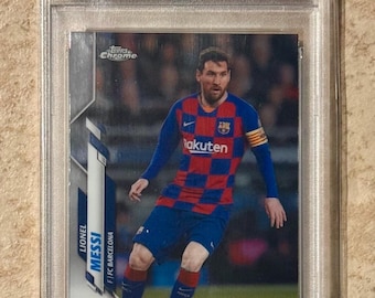 LIONEL MESSI 2023-24 Topps Barcelona Focus 2017 500 club pour Messi /99