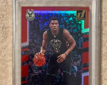 2017 Panini Donruss #81 G.Antetokounmpo Red Lazer # d/99 PSA 10 Gem Mint Milwaukee Bucks