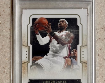 2009 Panini Classics #38 LeBron James PSA 10 Gem Mint Los Angeles Lakers