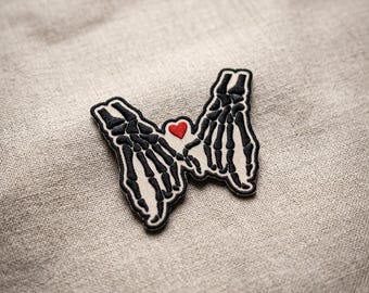 Skeleton Pinky Swear Patch, Embroidered Skeleton Hands Heart Badge, Aesthetic Spooky Iron On Patch for Jackets, Edgy Gothic Love Gift
