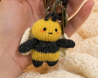 amigurumi bee keychain, handmade crochet bumble bee brooch, soft wool cute accessory