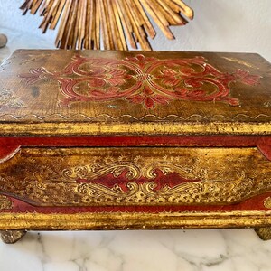 STUNNING Large Vintage Florentine Dresser Box, Giltwood, Footed, Made in Italy