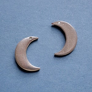 Crescent Moon Blank, Solid Pewter, 23X19mm, 1 Piece