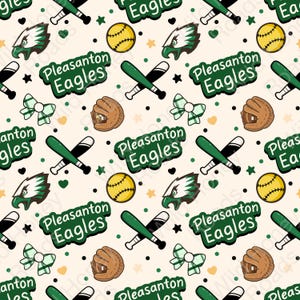 Puede incluir: Patrón repetitivo con bates de béisbol, guantes, pelotas de softbol, cabezas de águila y lazos verdes y blancos. El texto "Pleasanton Eagles" se muestra en verde y blanco sobre un fondo crema. El diseño incluye puntos negros, corazones verdes y estrellas amarillas.