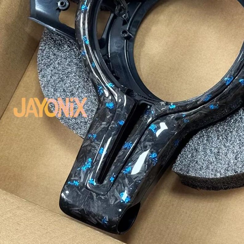 Anpassad blå smidd rattkåpa i kolfiber för BMW M-serien och M Sport | Passar F80 F82 F10 F06 F12 F13 F15 F16 | Ingen krockkudde bild 4