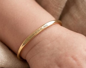 Braccialetto personalizzato con nome del bambino, bracciale aperto con nome inciso, gioiello impermeabile, gioiello per neonati, regalo significativo per baby shower *BE001