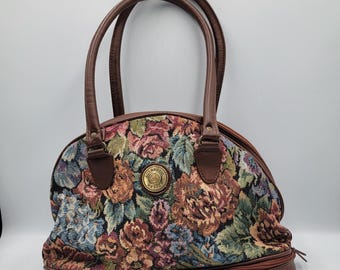 Vintage Mitzi Tapestry Purse With Make Up Zip Bottom , Cottagecore / Grandmacore