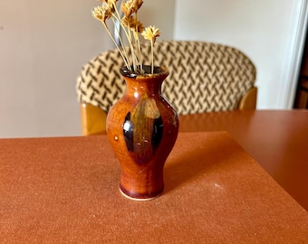 Jarrón Bud de cerámica vintage de Studio Pottery, esmaltado en marrón, hecho a mano en gres
