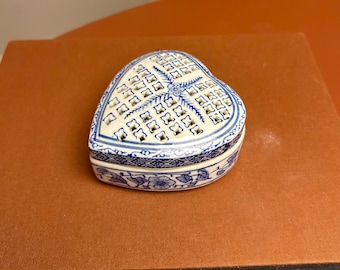 Vintage Blue & White Heart Shaped Pierced Ceramic Trinket Box