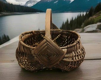 Adorable Primitive Splint Wood Egg Gathering Buttocks Basket Handwoven 10"