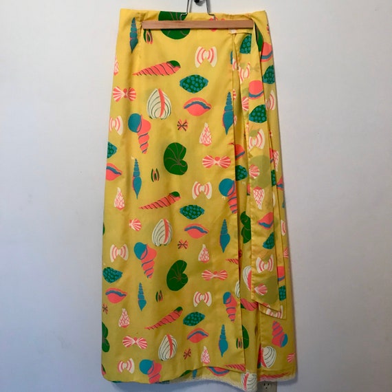 Vintage Seashell Wrap Skirt, Yellow Vested Gentres