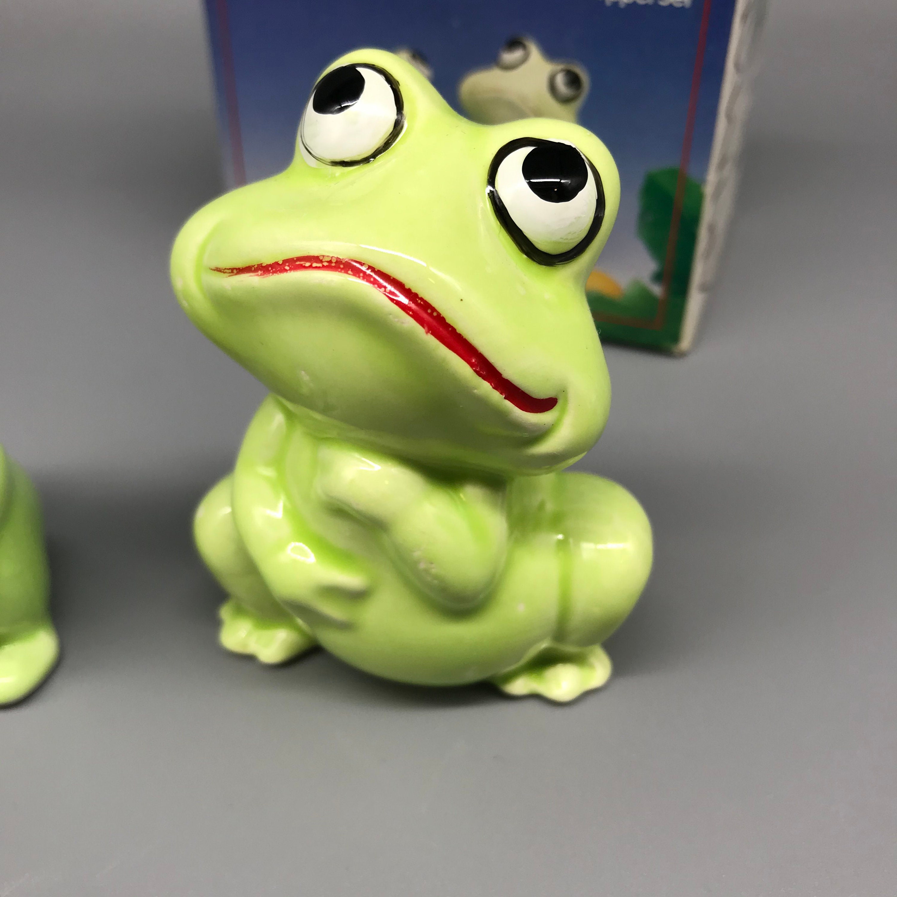 Vintage Frog Salt Pepper Shakers, Green Frog Shaker Set, Artmark Shaker