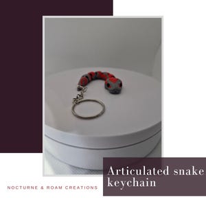 Gelede Python-sleutelhanger