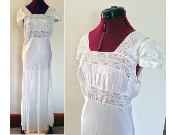 1940s Nightgown White Lace Nightgown / Vintage Cap