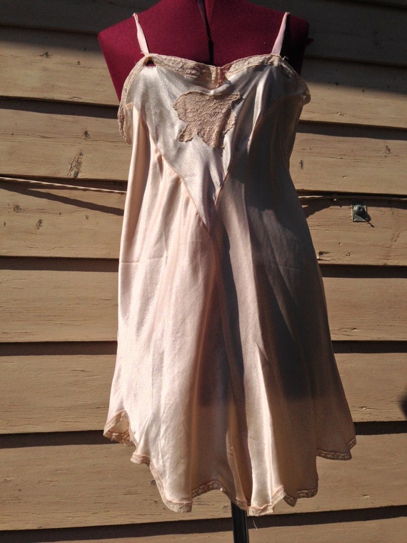 1930s-1940s Peach Slip Nightie / Vintage Teddy / 1930… - Gem