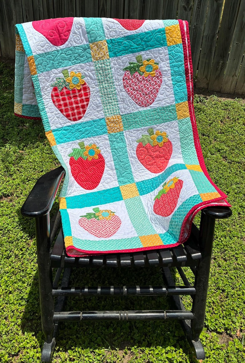 Lori Holt Strawberry Farmhouse Quilt – 53.5" x 66.5" – Luxury Heirloom Quilt – One of a Kind image 14