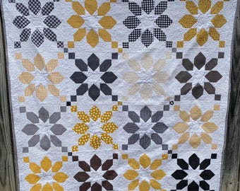 Handgefertigte Bauernhaus Quilt, Bee Design Quilt, 70x70, schwer gequiltet Patchwork, Bauernhaus Bienen Dekor
