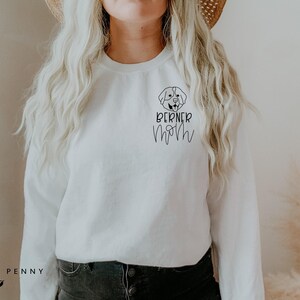 BERNER MOM Sweatshirt , Dog Mama Sweatshirt , Dog Mom Gift, Dog Mom Sweatshirt , Dog Mom shirt, Dog Mom Tee, Unisex , Pocket