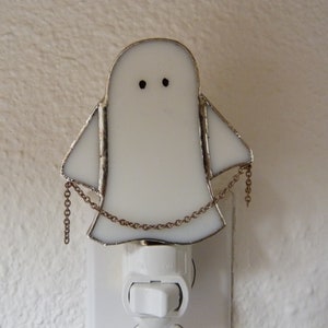 Night Light, Ghost In Chains, White Stained Glass, Wall Plug in, Kids Teens Boys Girls, Halloween Bedroom Bathroom Decor Light Sensor Swivel