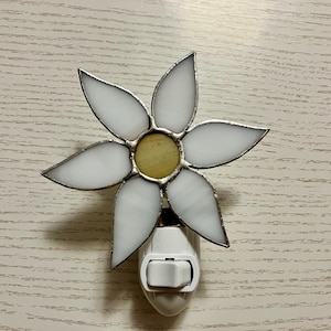 Flower Night Light, White Wildflower, Stained Glass, Wall Plug In