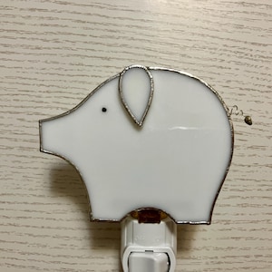 Pig Night Light, White Stained Glass, Wall Plug In, Farm Animal, Gift For Dad, Bathroom Lighting, Bedroom Decor, Light Sensor