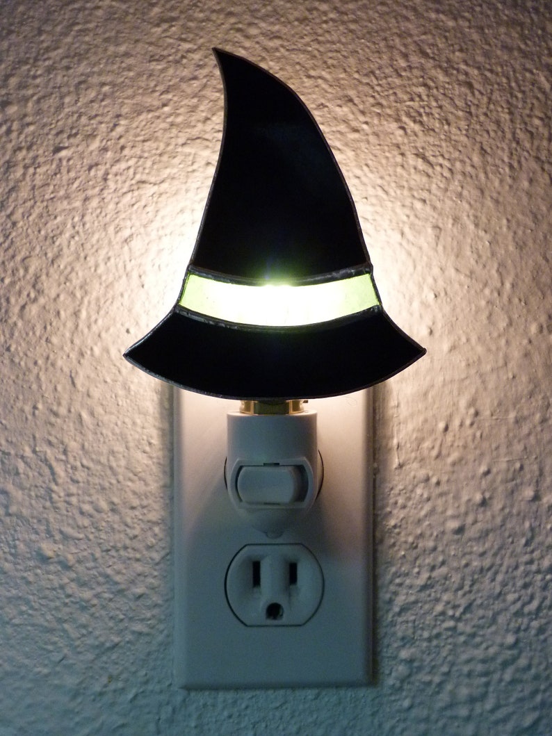 Vintage Gothic Witch Hat Night Light - Stained Glass LED Lamp For Halloween Decor, Indoor/Outdoor Spooky Lighting