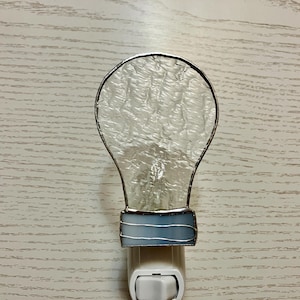 Light Bulb Night Light, Clear Stained Glass, Plug in, Bedroom Lighting, Kitchen Art, Bathroom Decor, Rotating Light Sensor, Gift For Dad