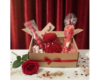 ValentinesGiftForHer, LuxuryGiftBox, RomanticGift, GiftBoxForHer, ValentinesSurprise
