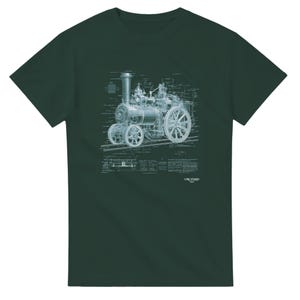 Puede incluir: Una taza de cerámica blanca con un asa negra y el texto "But First, Coffee" en negro y negrita. La taza está sobre una superficie blanca. La taza mide aproximadamente 10 cm de alto.