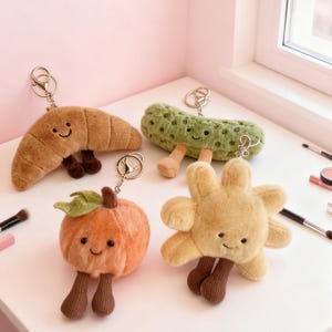 Kawaii Plush Food Keychains, Cute Croissant Pickle Peach Sunshine Charms, Soft Bag Accessories, Lovely Gift For Friends, Cute Keyring Decor