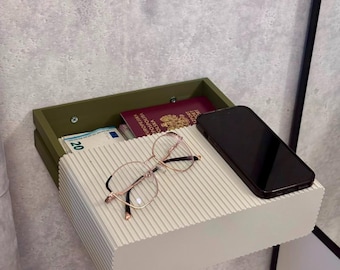 Comodino sospeso con scomparto segreto – Mensola a muro scanalata con cassetto nascosto | Mobile contenitore a muro per camera da letto | Comodino moderno