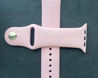 Correa personalizada para Apple Watch con grabado de flor de nacimiento / Correas de silicona grabadas a láser personalizadas / Regalo único para él y para ella / Serie Apple Watch