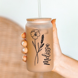 Personalisierter Glasbecher mit Namen Geschenk für Mama Kundenspezifische Kaffeetasse mit Blumenmuster Geburtsblumen-Glasbecher für Brautjungfer Geschenk