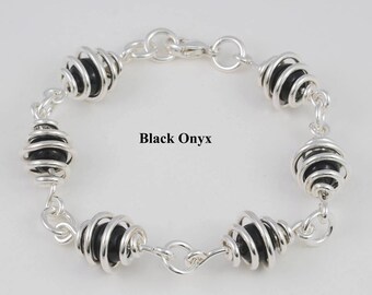 Pulsera de cuentas en espiral con ónix negro