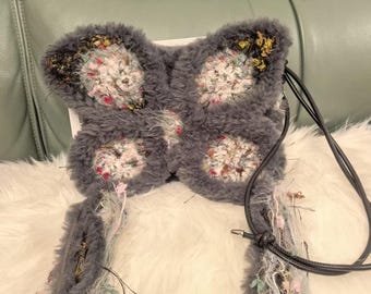 Handgemaakte fuzzy vlindertas – pluche gehaakte schoudertas