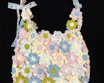 Pastelkleurige bloemen gehaakte schoudertas, handgemaakte oma vierkante bloemenportemonnee, draagtas kawaii kanten strik, cottagecore lentetas